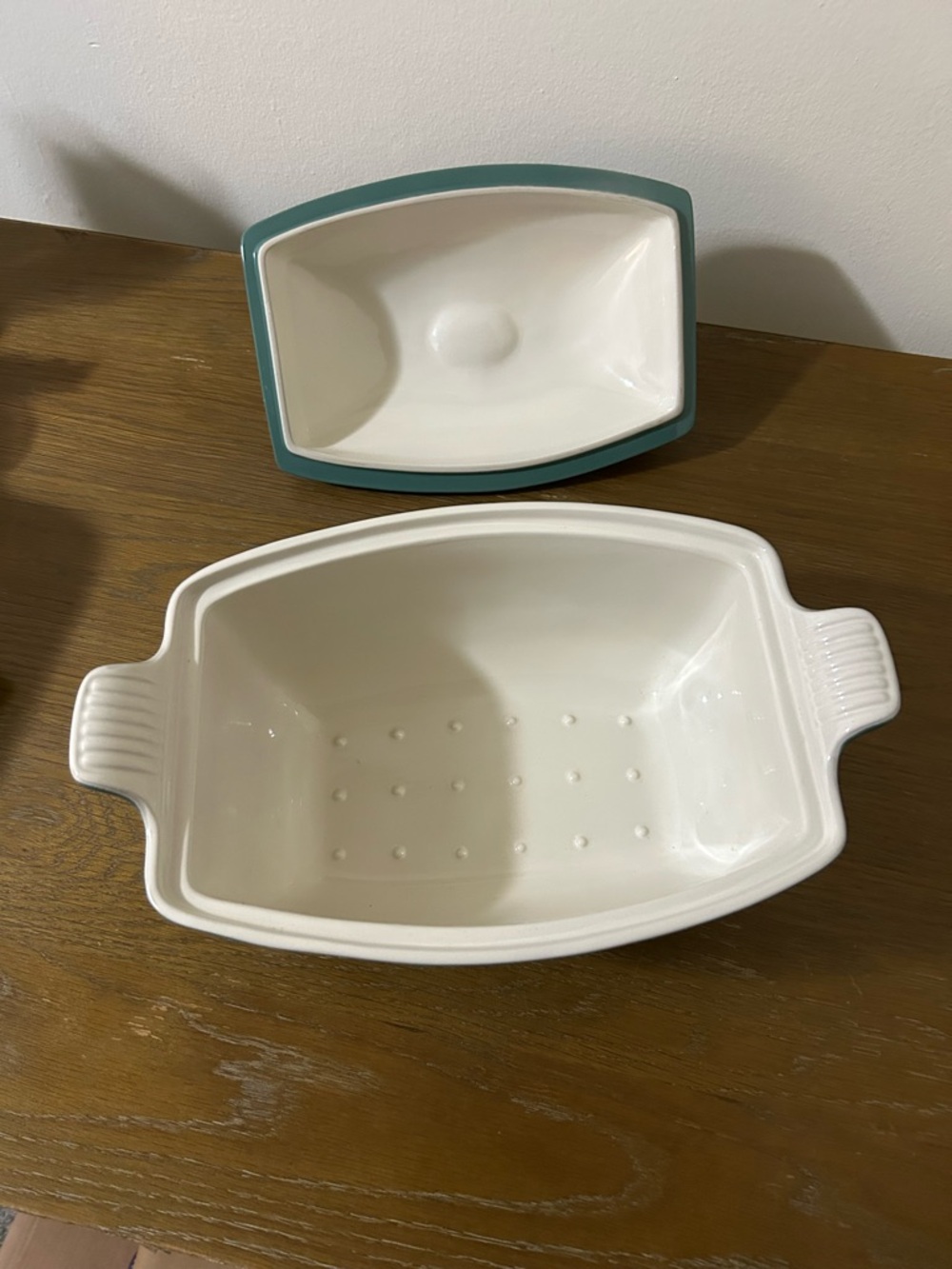 Le Creuset Rectangular Bake Dish with Lid - Picture 3 of 9